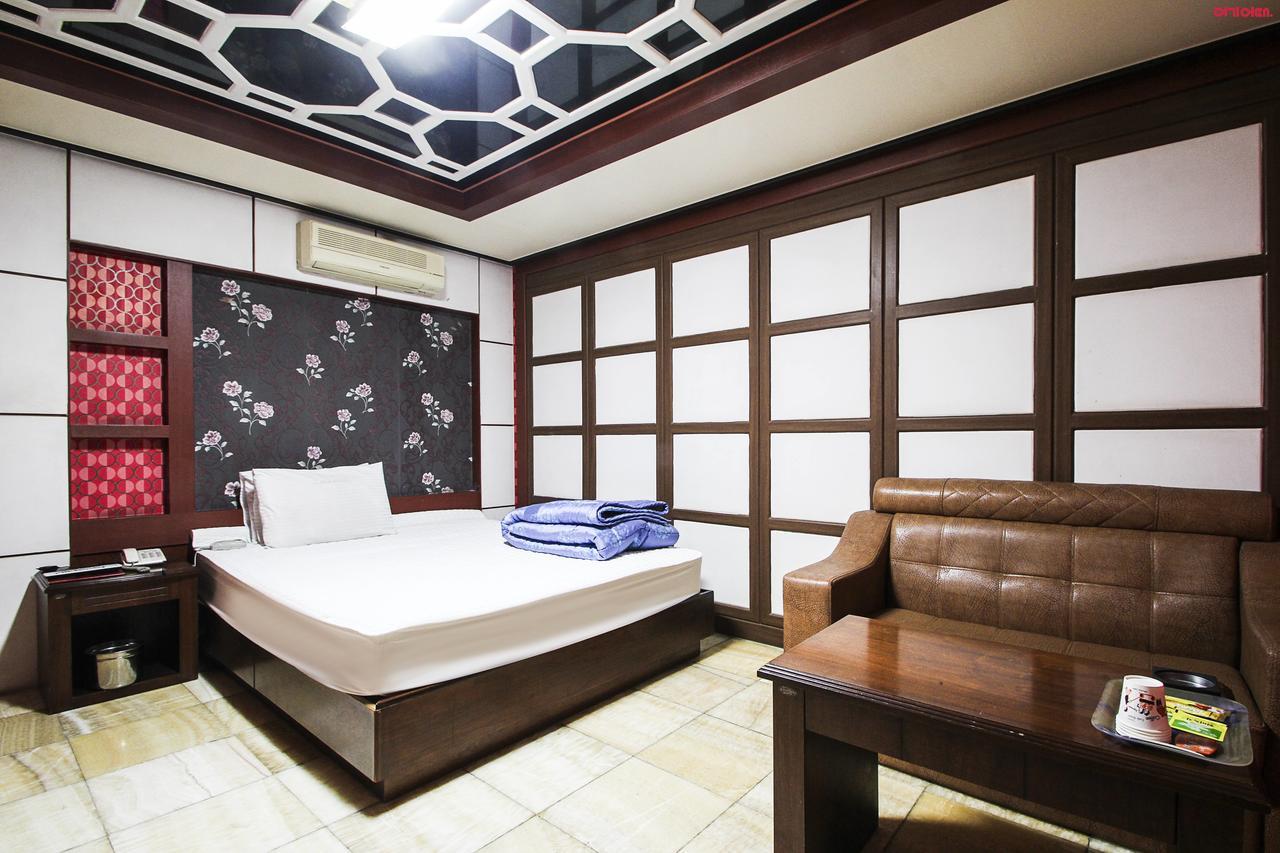Plus Motel Puszan Kültér fotó
